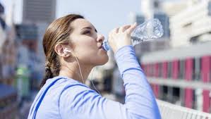 6 Manfaat Membiasakan Minum Air Oksigen