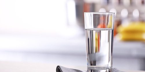 Alasan Harus Minum Air Putih